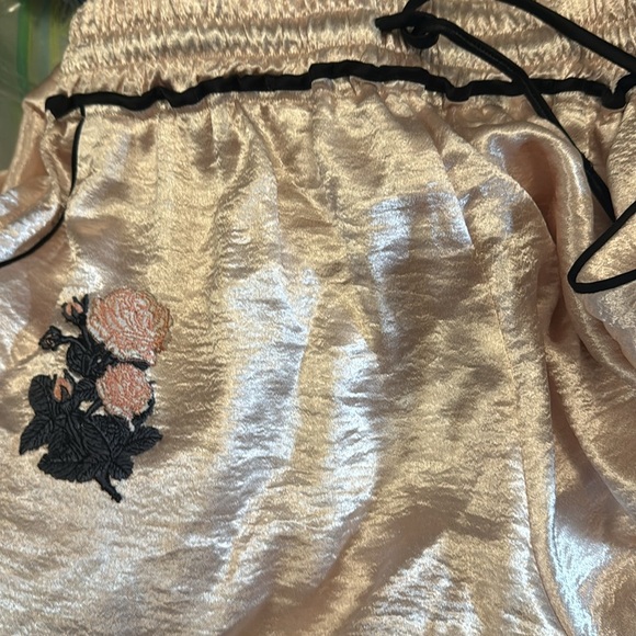 Off-White x FWRD Satin Crepe Floral Embroidered Pajama Set Large NWT2800$ - Picture 11 of 17